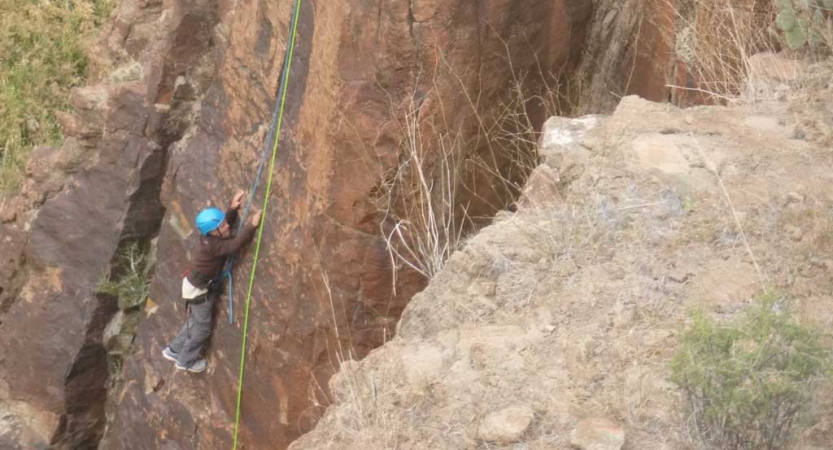 rock climbing camp for teens in texas